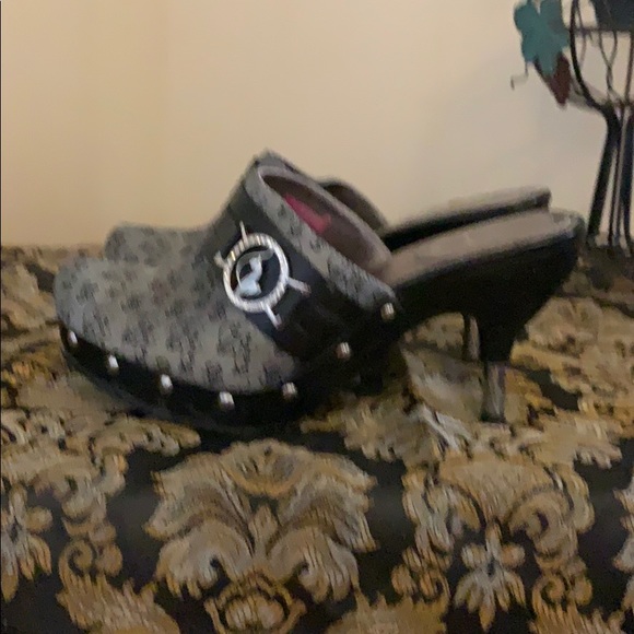 Shoes - Picture 3 of 3